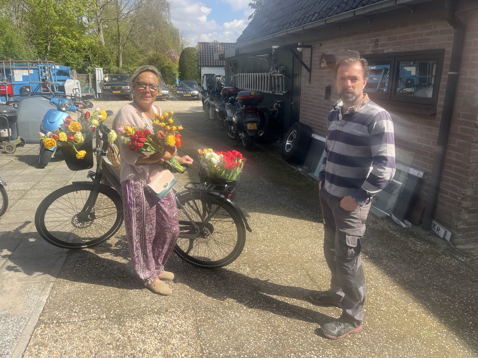 Maxims tante & bloemen